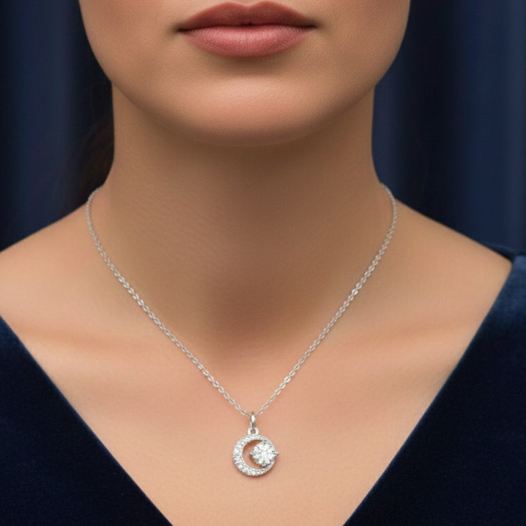 Qamar Moissanite Pendant – White Gold – D Colour – VVS1
