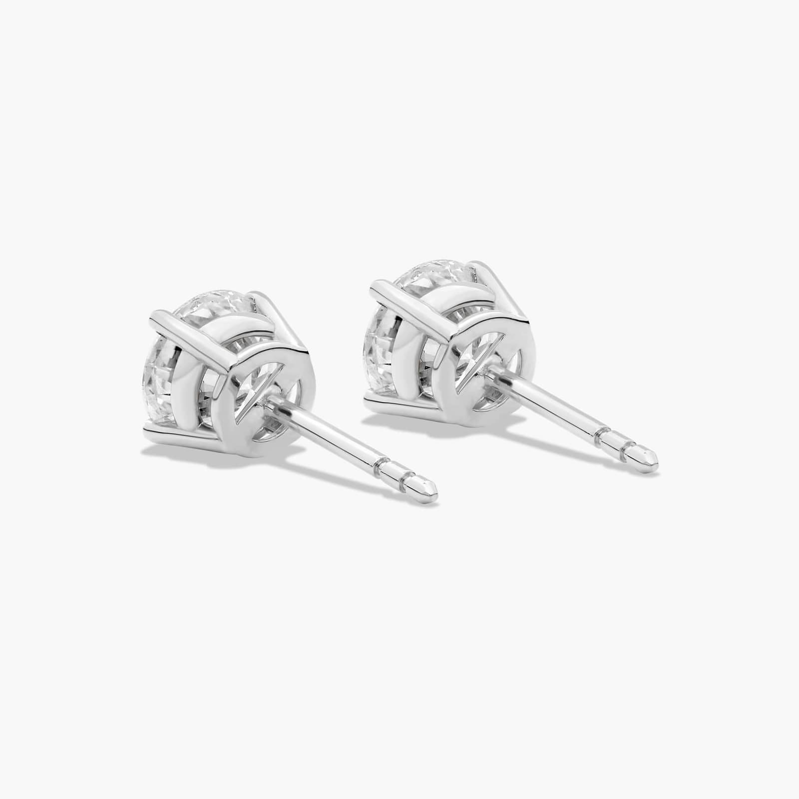 1.5CT STUD EARRINGS