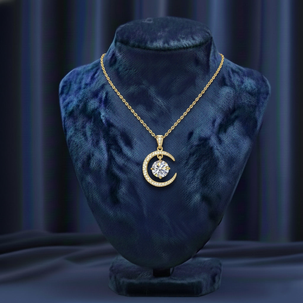 Qamar Moissanite Pendant – White Gold – D Colour – VVS1