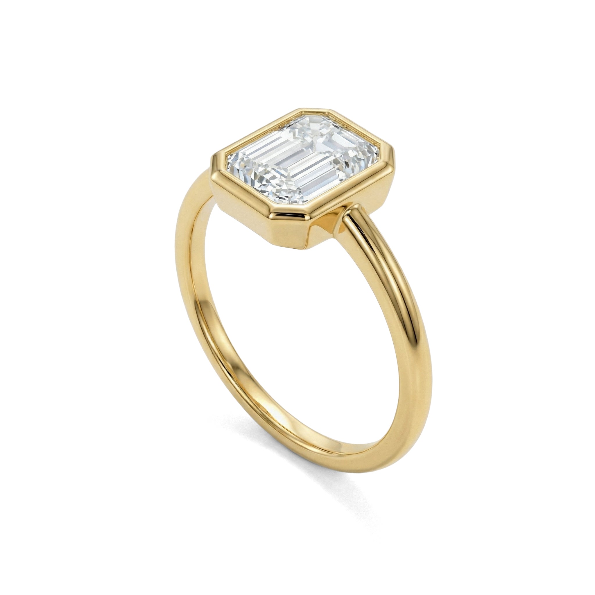 Ayla Moissanite Ring – Gold – D Colour – VVS1